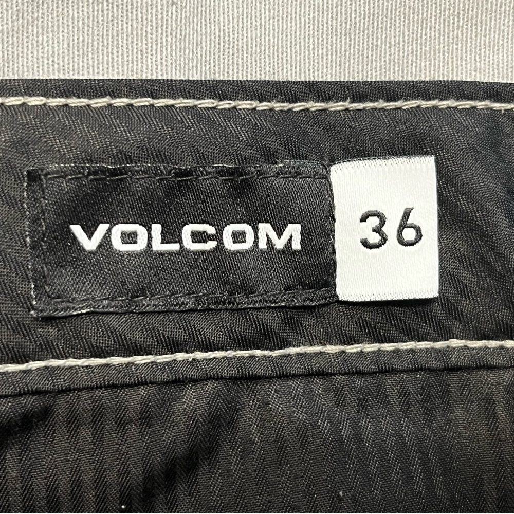 Volcom True To This Shorts - image 3